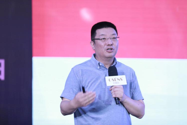 江南春現(xiàn)場演講圖 江南春現(xiàn)場演講圖